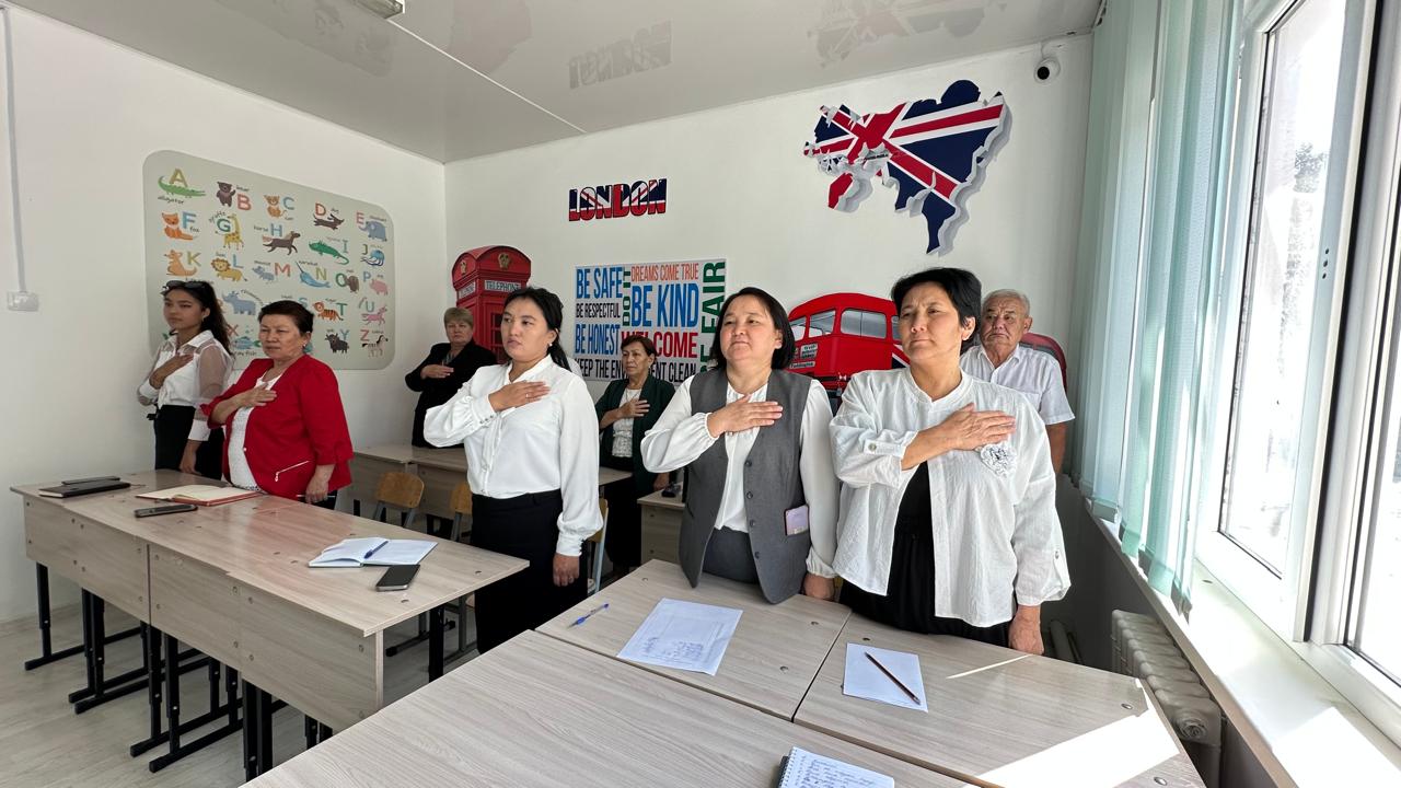 Қазақстан Республикасының Президенті  Қасым-Жомарт Кемелұлы Тоқаевтың  кезекті Жолдауын мектеп ұстаздарымен талқылау.     Обсуждение очередного Послания Президента Республики Казахстан Касым-Жомарта Кемелевича Токаева с учителями школ.